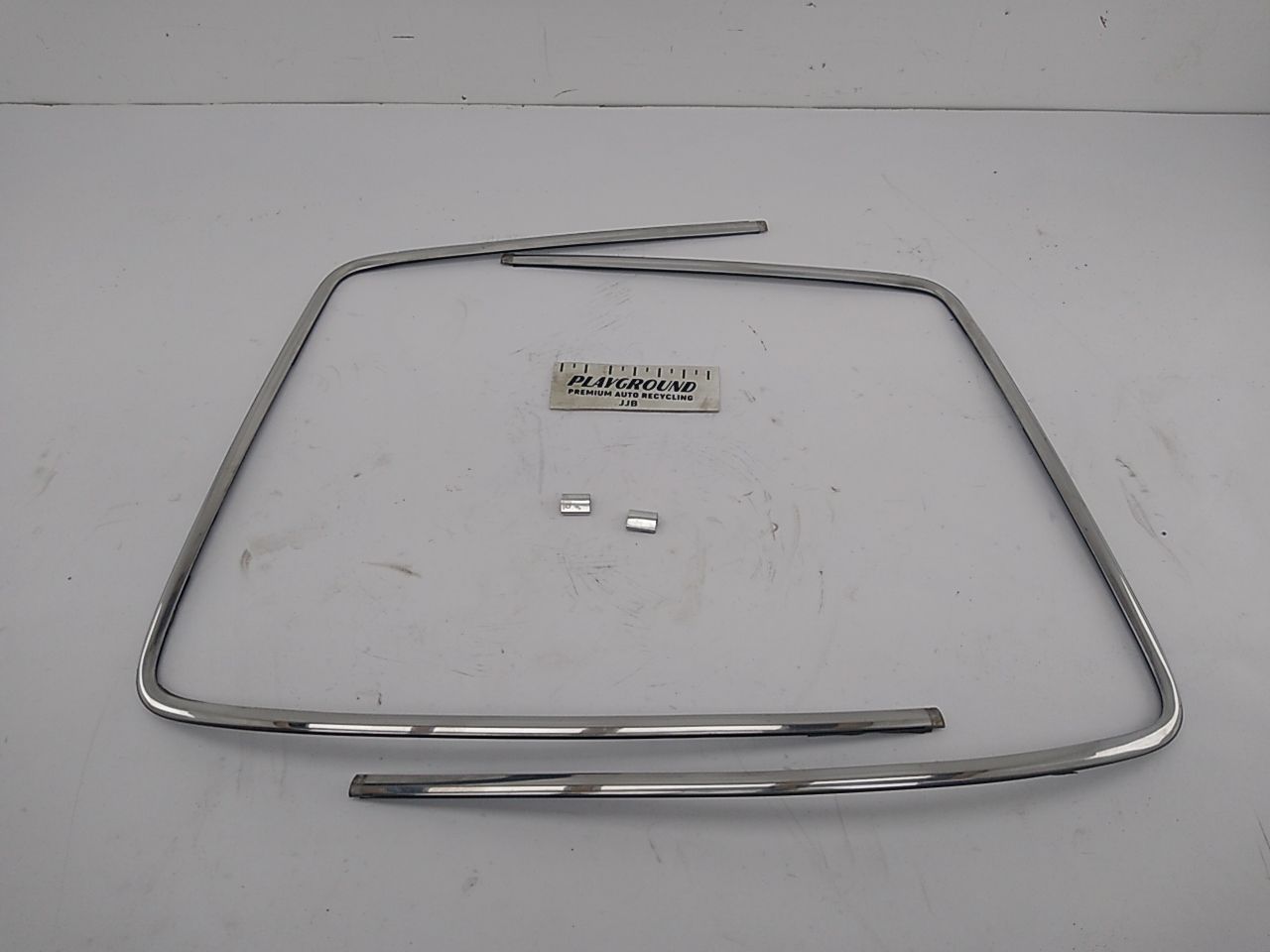 Fiat X1 9 Pair Of Front Windshield Frames | Playground PAR