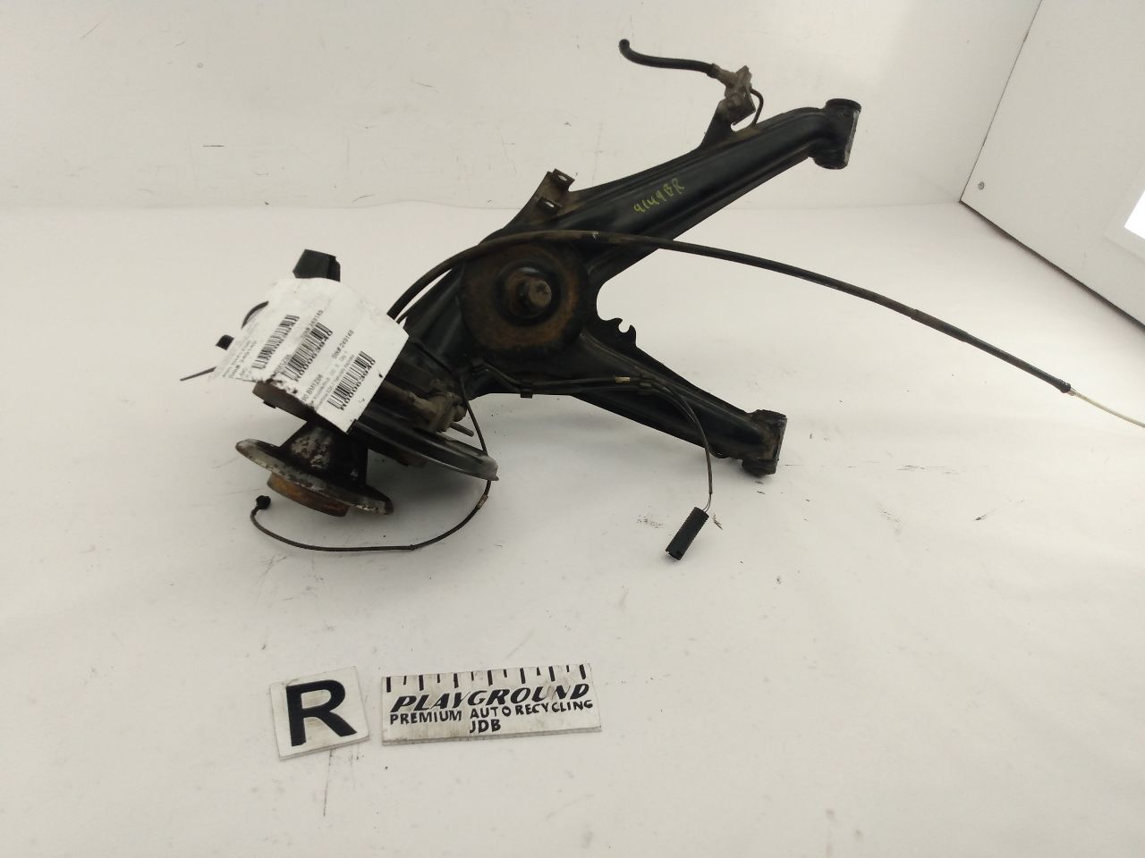 BMW Z3 Rear Right Knuckle & Hub Assembly | Playground PAR