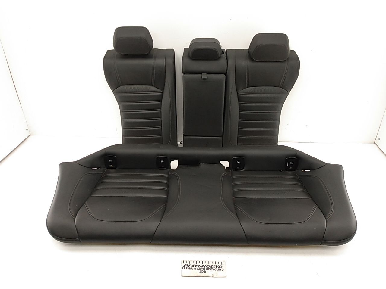 Alfa Romeo Giulia Set Of Rear Seats | Playground PAR