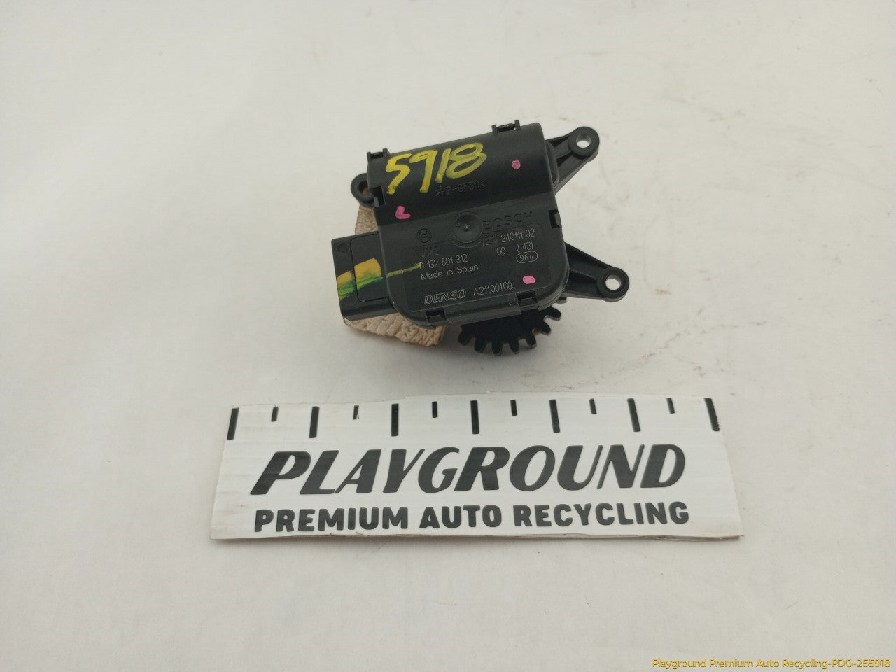 Fiat 500 Center Dash Air Vent Flap Actuator | Playground PAR