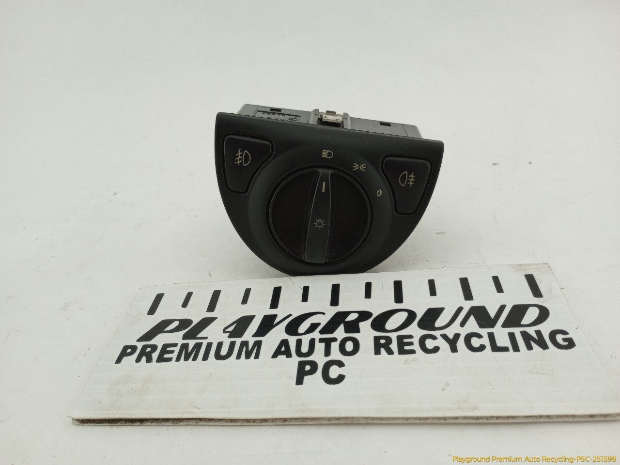 Saab 9-3 Head Lamp Control Switch | Playground PAR