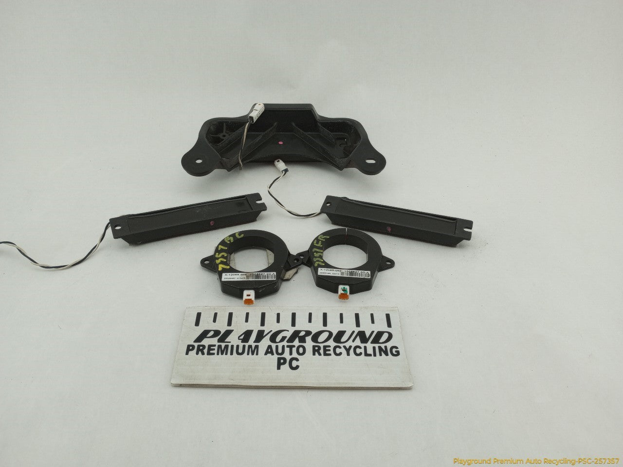 Tesla Model S Keyless Entry Antenna Module | Playground PAR