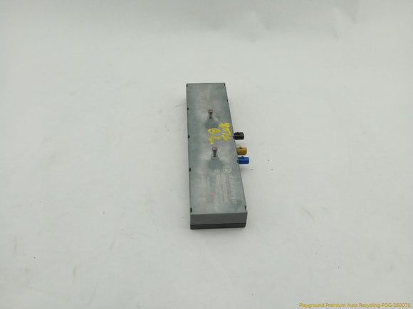 BMW 325CI Radio Antenna Amplifier