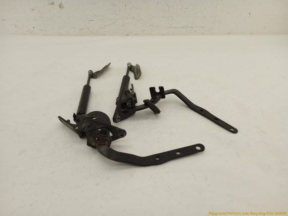 Volvo XC70 Pair Of Tailgate Hinges