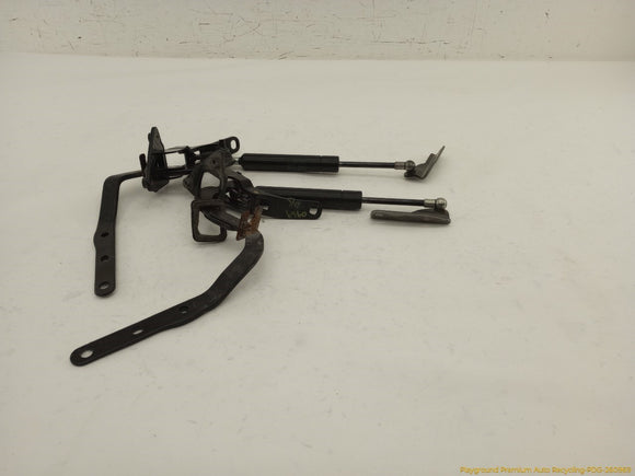 Volvo XC70 Pair Of Tailgate Hinges