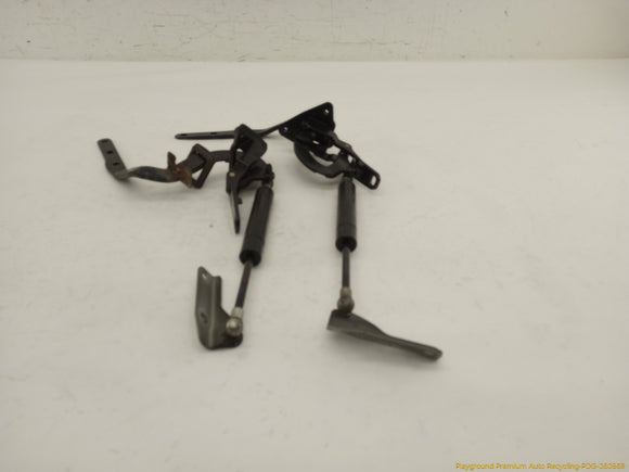 Volvo XC70 Pair Of Tailgate Hinges
