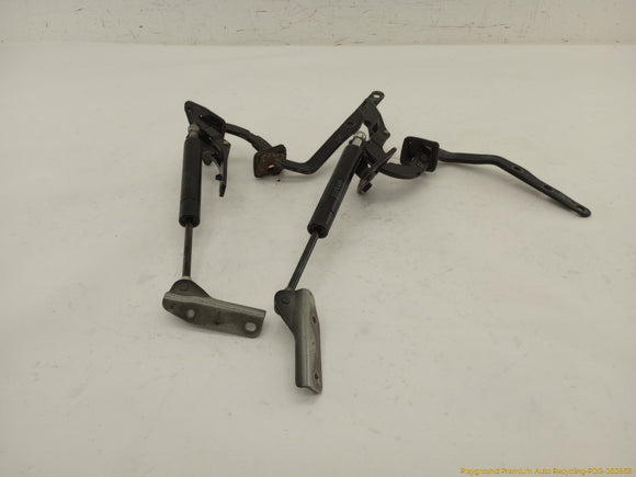 Volvo XC70 Pair Of Tailgate Hinges