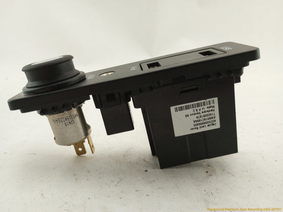 Range Rover Evoque USB Auxillary Jack Port