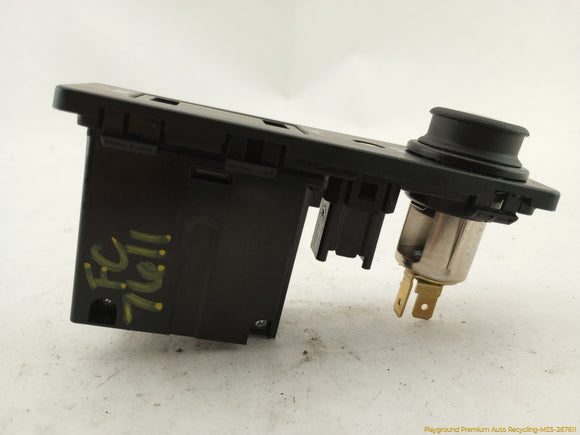 Range Rover Evoque USB Auxillary Jack Port