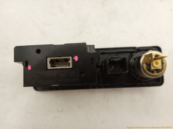 Range Rover Evoque USB Auxillary Jack Port