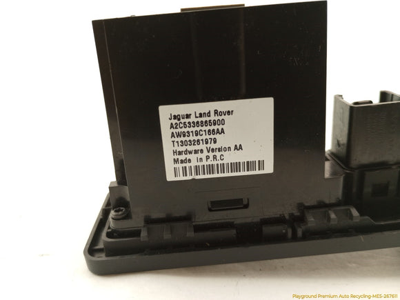 Range Rover Evoque USB Auxillary Jack Port