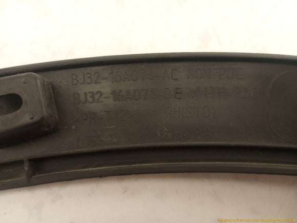 Range Rover Evoque Pair Of Front Wheel Arch Molding Trim