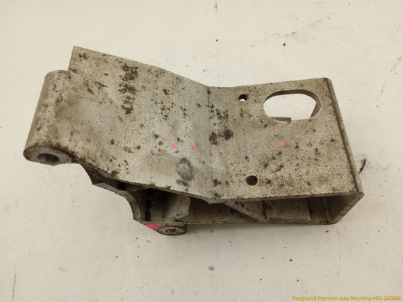 Volvo XC70 Rear Transmission Mount Bracket