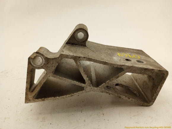 Volvo XC70 Rear Transmission Mount Bracket