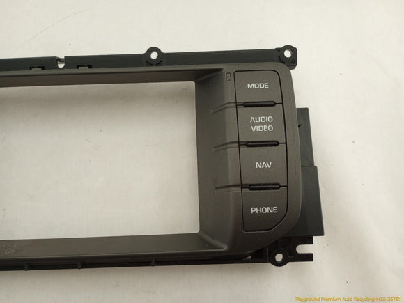 Range Rover Evoque Radio Screen Surround Control Panel