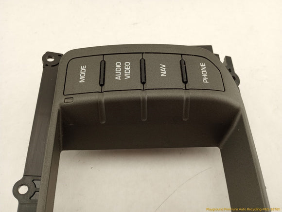 Range Rover Evoque Radio Screen Surround Control Panel