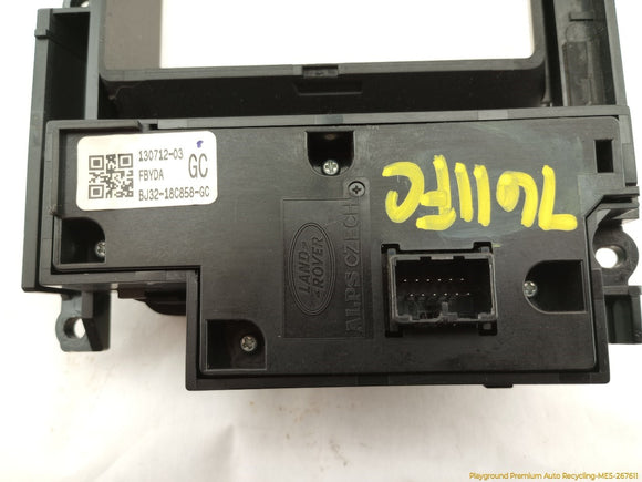 Range Rover Evoque Radio Screen Surround Control Panel