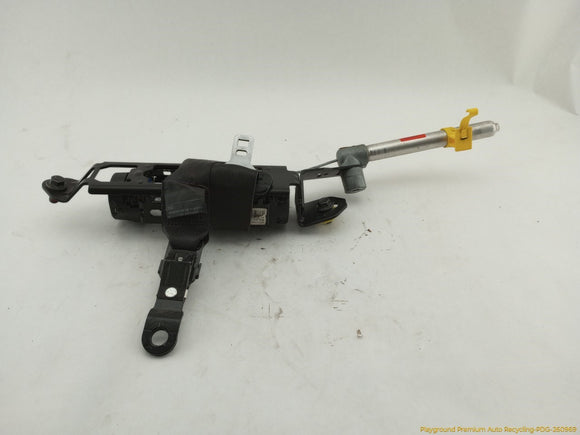 Volvo XC70 Driver Left Front Seat Belt Retractor