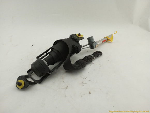 Volvo XC70 Driver Left Front Seat Belt Retractor