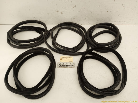 Range Rover Evoque Door To Car & Tailgate Seal Weatherstrips