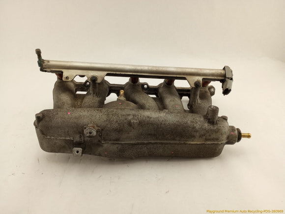 Volvo XC70 Intake Manifold With Fuel Rail