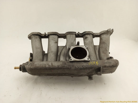 Volvo XC70 Intake Manifold With Fuel Rail