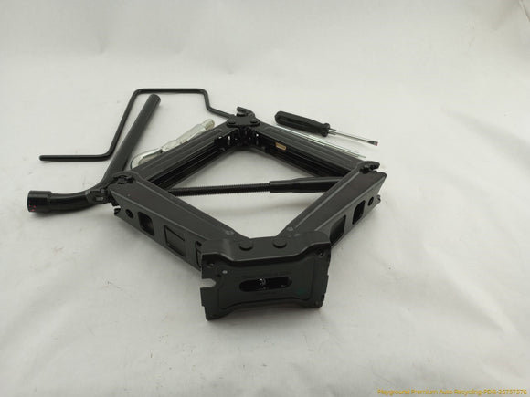 Saab 9-3 Vehicle Jack & Tools Kit