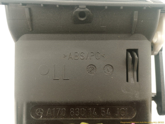 Mercedes SLK320 Set Of Dash Air Vents