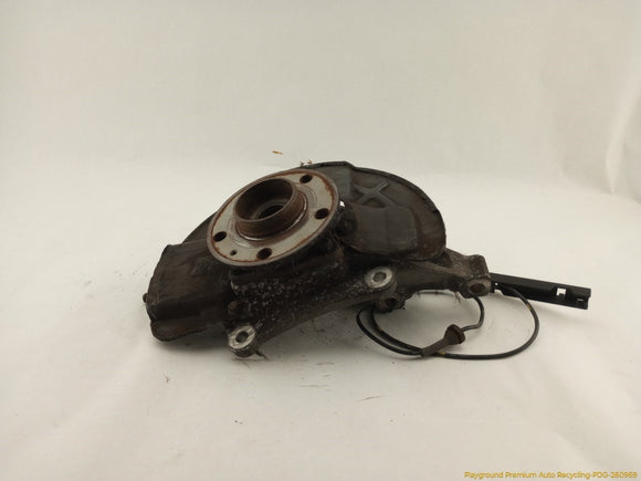 Volvo XC70 Passenger Right Front Spindle Knuckle Hub