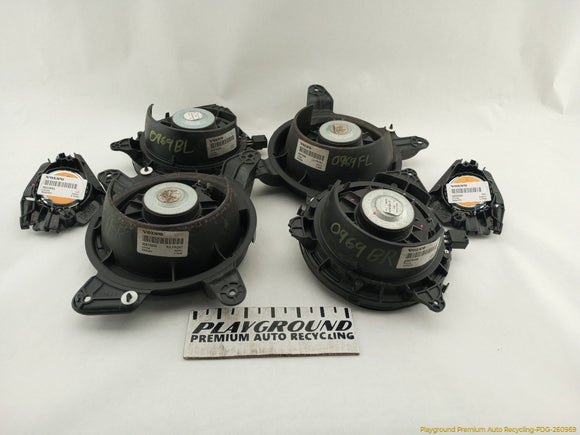 Volvo XC70 Set Of Audio Speakers