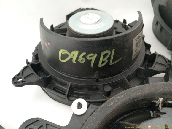 Volvo XC70 Set Of Audio Speakers
