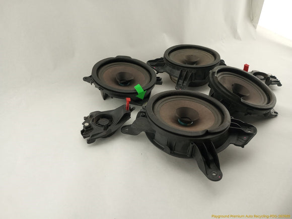 Volvo XC70 Set Of Audio Speakers