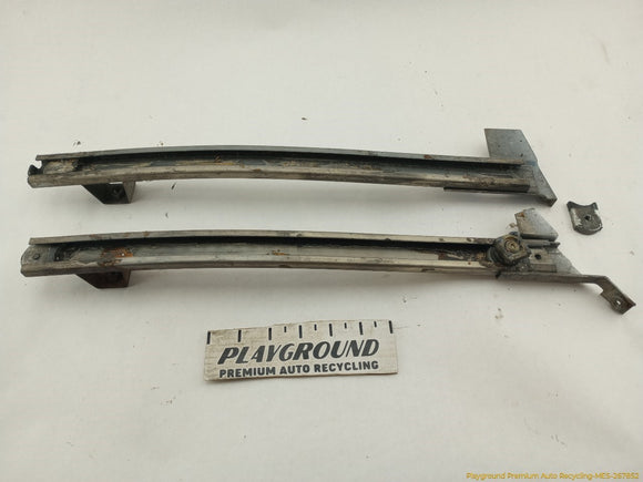 Chevrolet Corvette C3 Pair Of Front Left Door Window Glass Channels