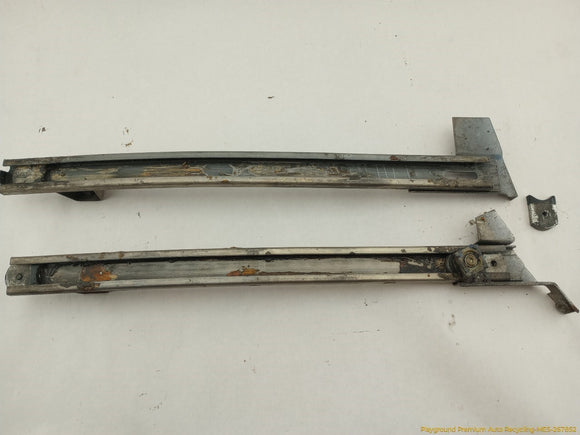 Chevrolet Corvette C3 Pair Of Front Left Door Window Glass Channels