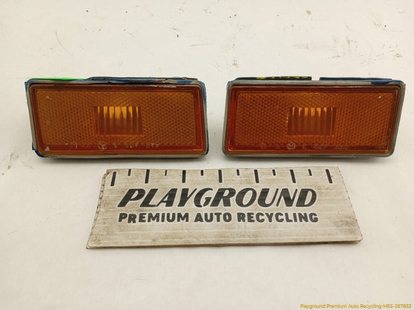 Chevrolet Corvette C3 Pair Of Front Fender Side Marker Reflectors
