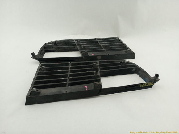 Chevrolet Corvette C3 Pair Of Front Grilles