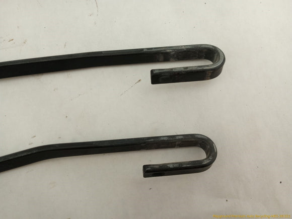 Mercedes SLK320 Pair Of Windshield Wiper Arms