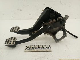 Mercedes SLK320  Clutch & Brake Pedal Assembly