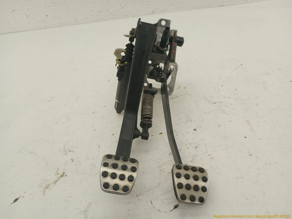Mercedes SLK320  Clutch & Brake Pedal Assembly