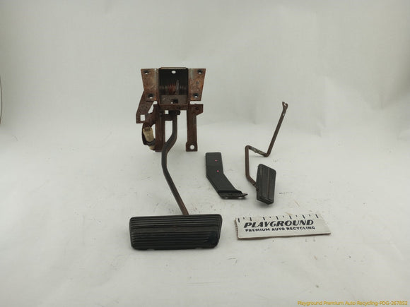 Chevrolet Corvette C3 Brake and Accelerator Pedal Assembly