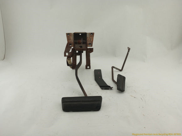 Chevrolet Corvette C3 Brake and Accelerator Pedal Assembly