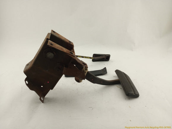 Chevrolet Corvette C3 Brake and Accelerator Pedal Assembly