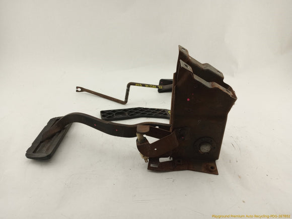 Chevrolet Corvette C3 Brake and Accelerator Pedal Assembly