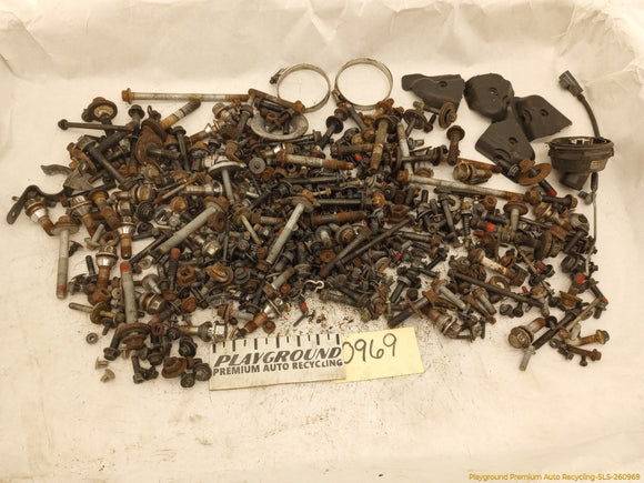 Volvo XC70 Dismantling Hardware Fasteners Bolts & Nuts