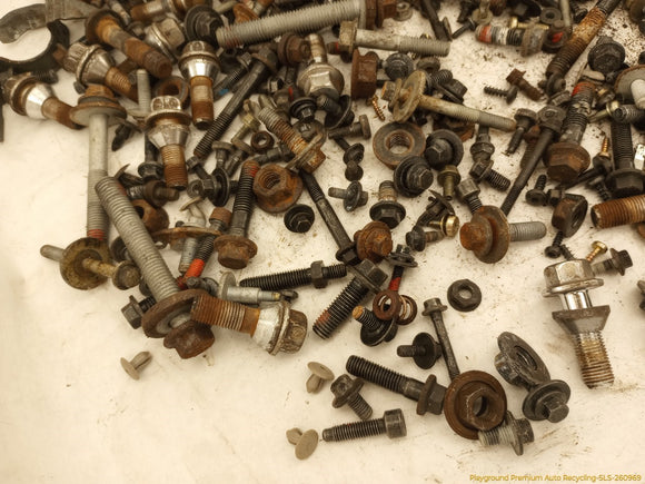 Volvo XC70 Dismantling Hardware Fasteners Bolts & Nuts