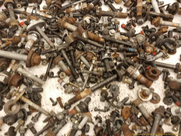 Volvo XC70 Dismantling Hardware Fasteners Bolts & Nuts