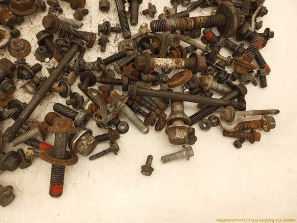 Volvo XC70 Dismantling Hardware Fasteners Bolts & Nuts