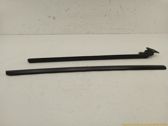 Tesla Model Y Pair Of Front Right Door Seal Belt Molding Strips