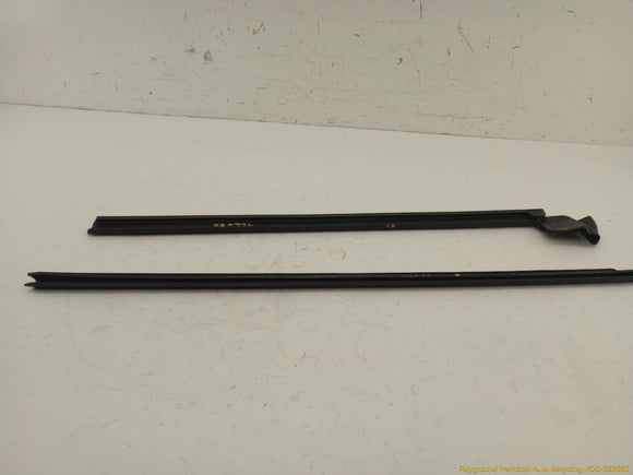 Tesla Model Y Pair Of Front Right Door Seal Belt Molding Strips