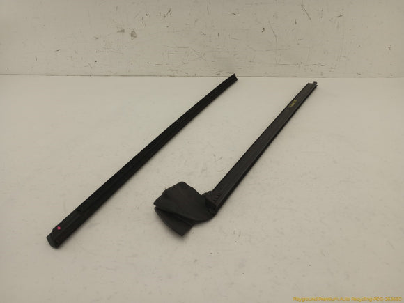 Tesla Model Y Pair Of Front Right Door Seal Belt Molding Strips